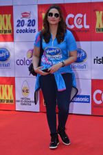 Huma Qureshi at CCL Red Carpet in Broabourne, Mumbai on 10th Jan 2015